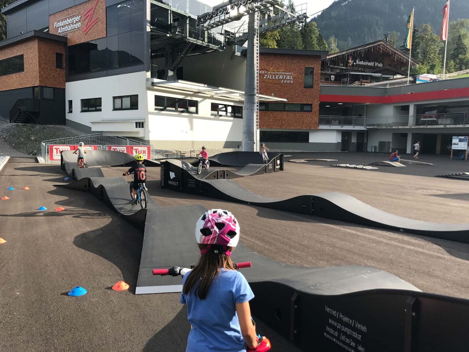 Pump Track Raunheim Pumptracks für Städte, Parks & Events – Jetzt entdecken