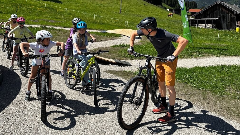 Radtechniktraining am Pumptrack & Radspielplatz Achenkirch